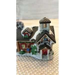 2005 Wellington Square School House Christmas Village